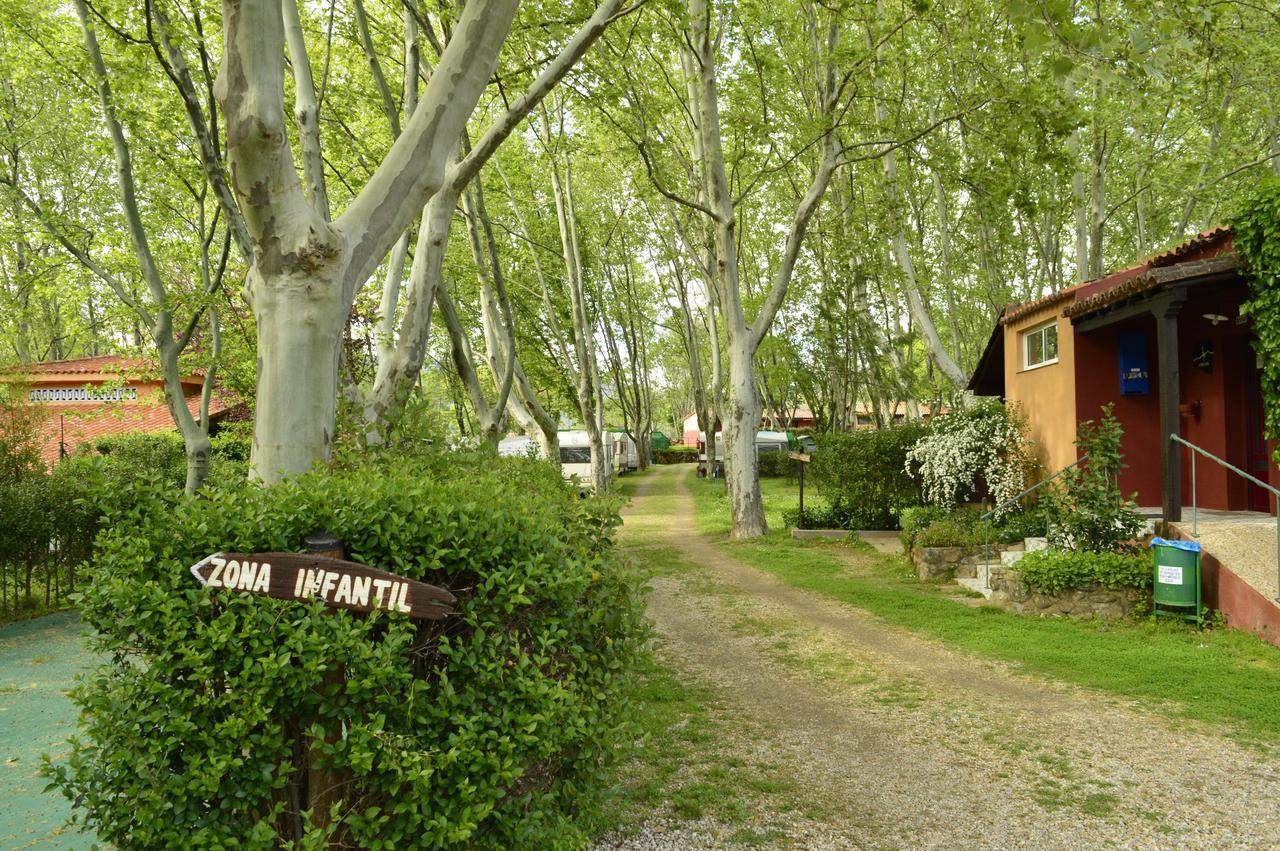 Camping El Pinajarro Hervás エクステリア 写真